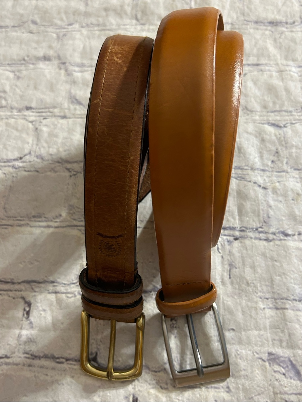 TOMMY HILFIGER RUGGED BROWN LEATHER BELT MED & DOCKERS CARMEL LEATHER BELT 34